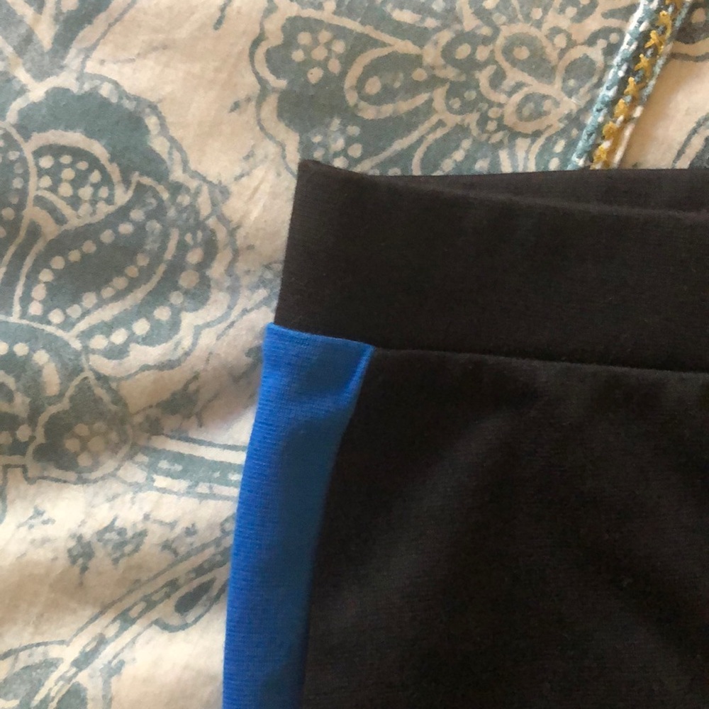 mini skirt • forever21 - Picture 2 of 5
